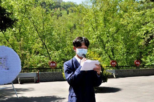 信息工程系“緬懷革命先烈、傳承紅色基因、爭(zhēng)做報(bào)國(guó)青年”黨史學(xué)習(xí)教育團(tuán)日活動(dòng)