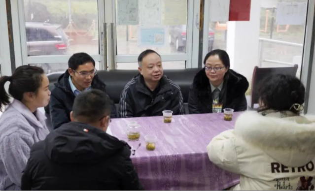黨委副書記付善華，黨委委員、副院長黃文碧到鄉(xiāng)村振興聯(lián)系點開展調(diào)研