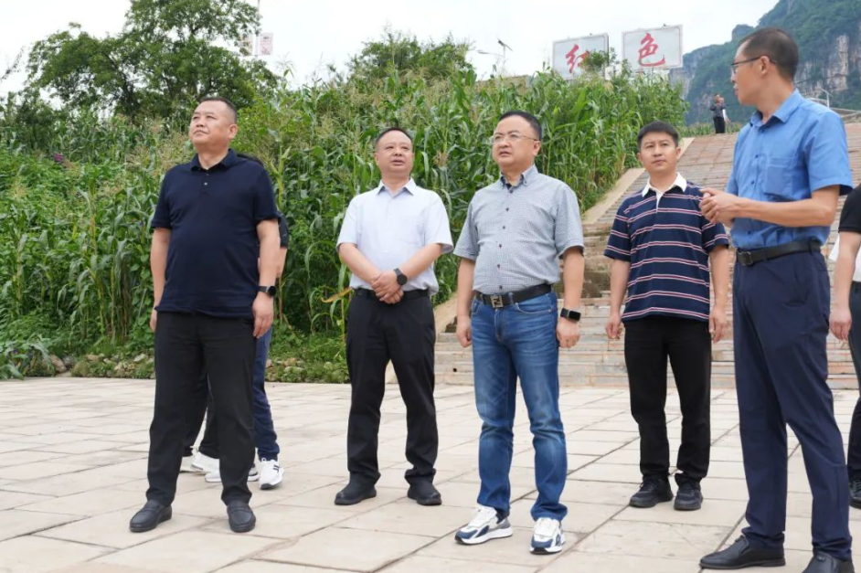 李涌、邱國援帶隊(duì)到鄉(xiāng)村振興聯(lián)系點(diǎn)開展幫扶調(diào)研